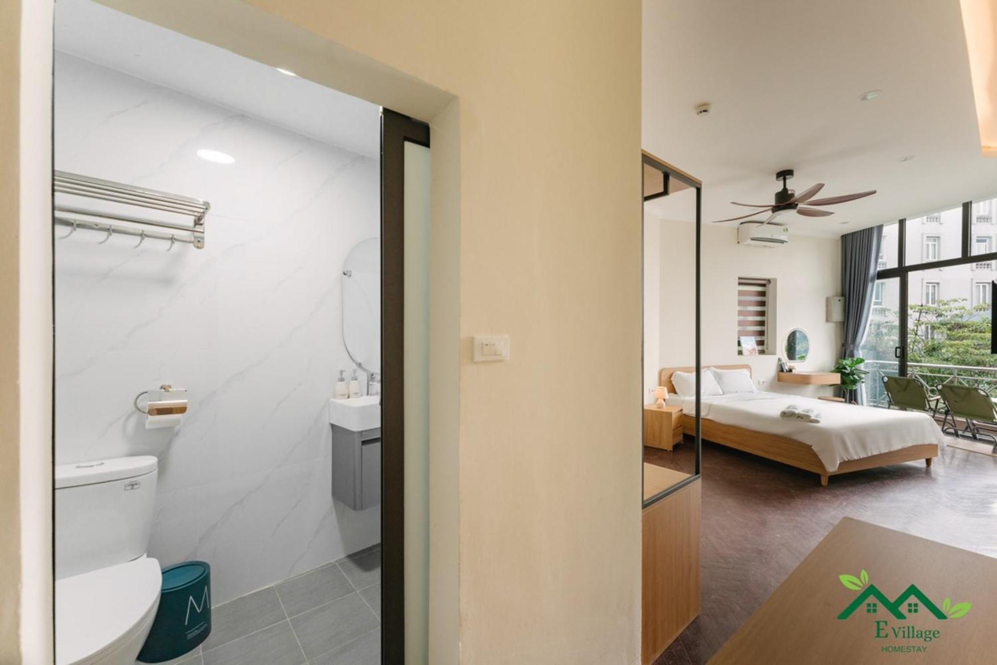 E Village Hotel Hanoi Exteriör bild