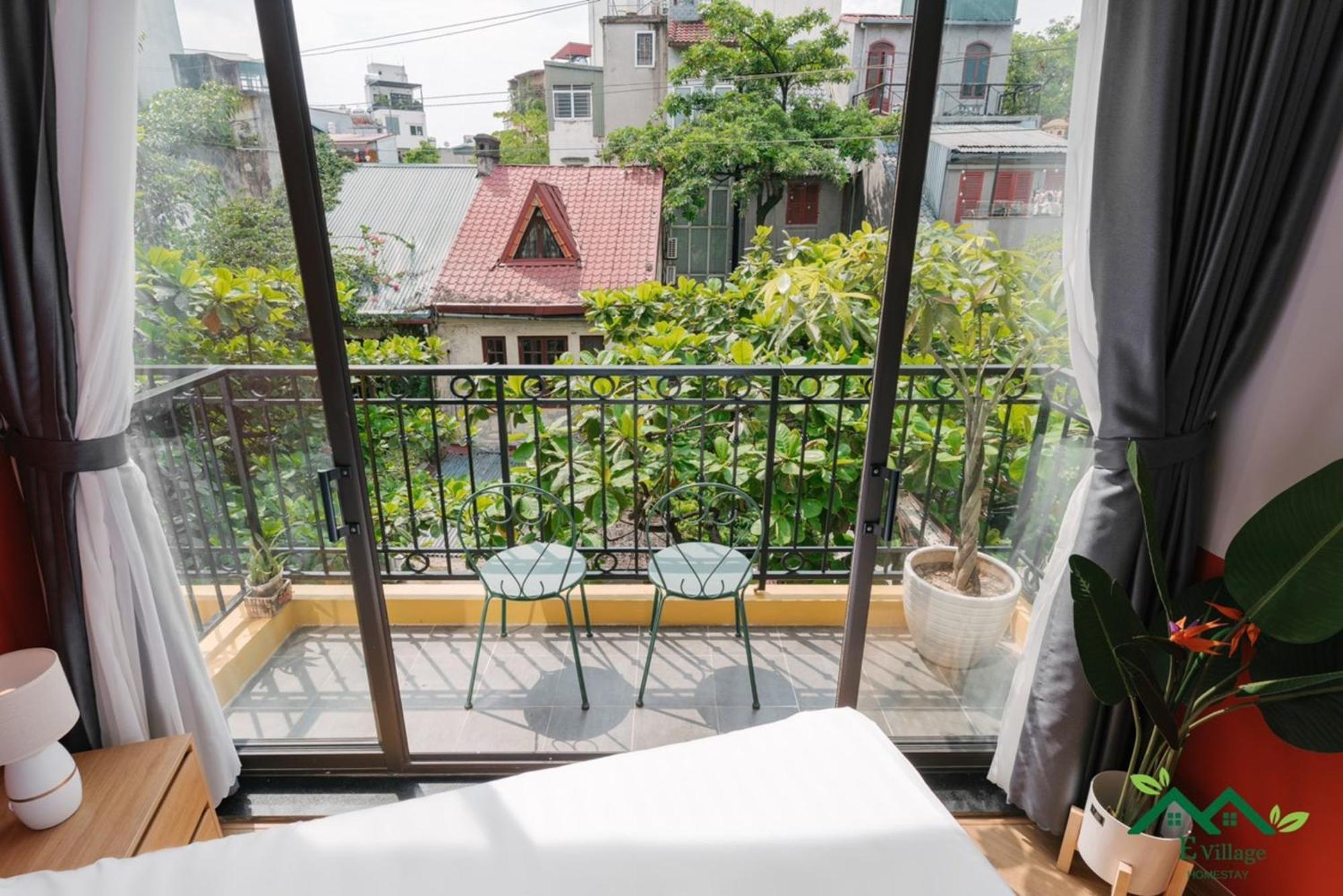 E Village Hotel Hanoi Exteriör bild