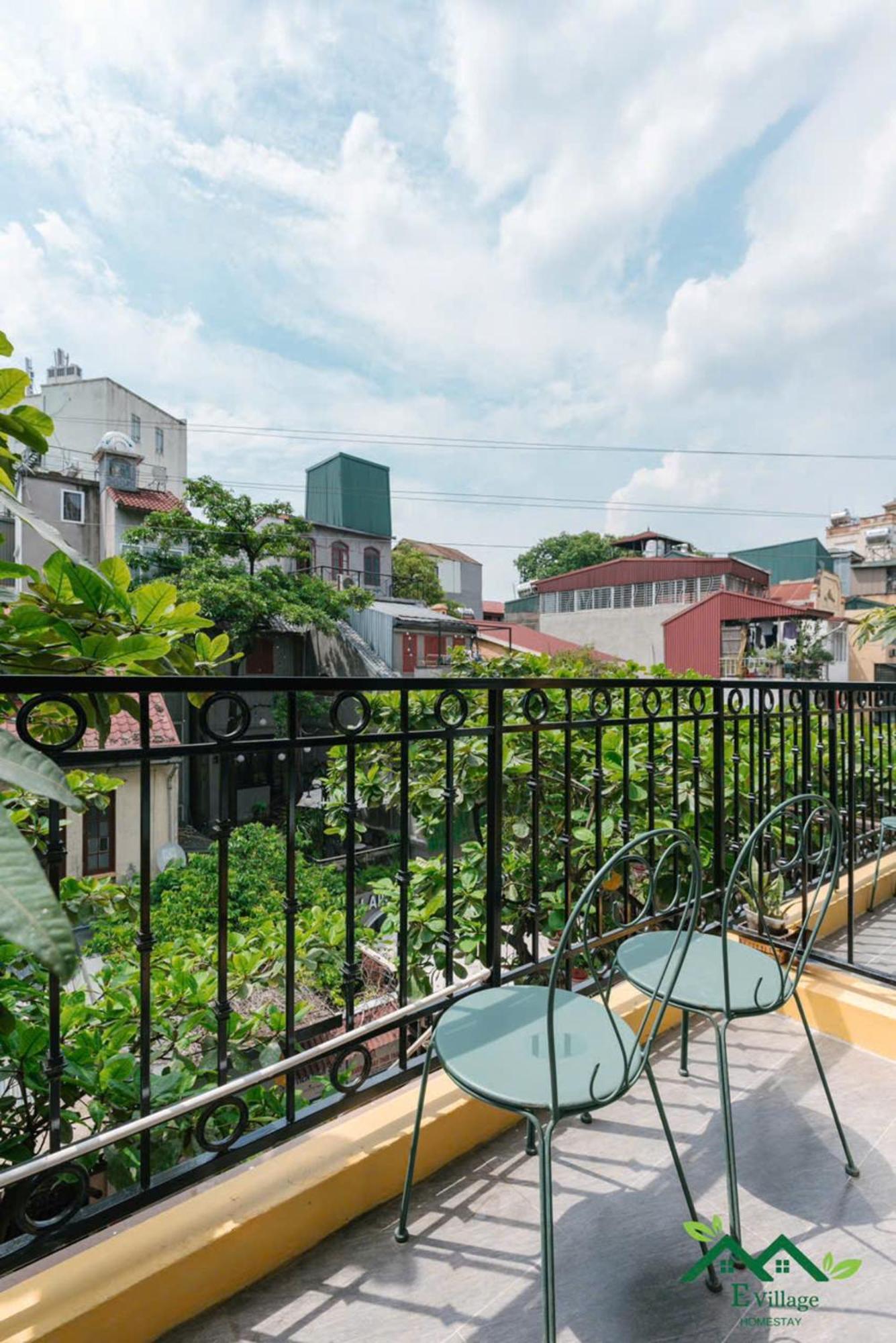 E Village Hotel Hanoi Exteriör bild